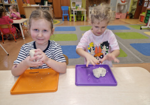 Dzisiaj pączki i pączusie, wypinają swoje brzusie … Tłusty Czwartek w grupie X