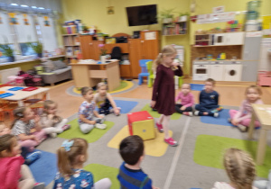 Dzisiaj pączki i pączusie, wypinają swoje brzusie … Tłusty Czwartek w grupie X