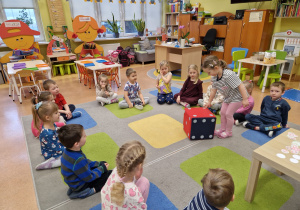 Dzisiaj pączki i pączusie, wypinają swoje brzusie … Tłusty Czwartek w grupie X