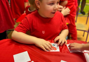 "Małe Serca- Wielkie Uczucia" czyli Walentynki w grupie VI