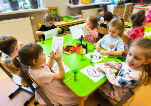 „Małe pączki, duże pączki…” - Tłusty Czwartek w gr. XII