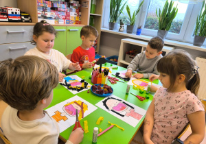 „Małe pączki, duże pączki…” - Tłusty Czwartek w gr. XII