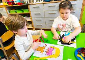 „Małe pączki, duże pączki…” - Tłusty Czwartek w gr. XII