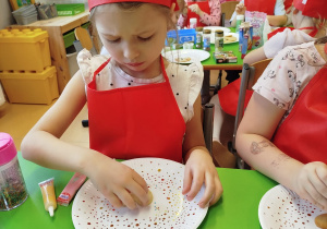 „Małe pączki, duże pączki…” - Tłusty Czwartek w gr. XII