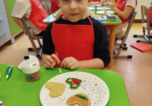 „Małe pączki, duże pączki…” - Tłusty Czwartek w gr. XII