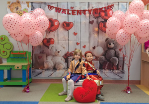 "Czas na bal!" - Walentynkowy Bal Karnawałowy, grupa IX