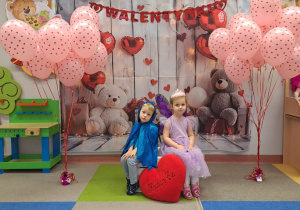 "Czas na bal!" - Walentynkowy Bal Karnawałowy, grupa IX