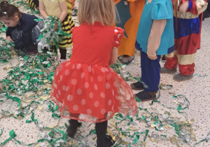 "Czas na bal!" - Walentynkowy Bal Karnawałowy, grupa IX