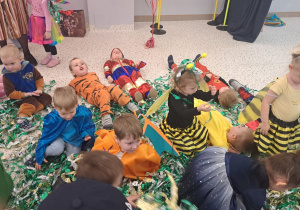 "Czas na bal!" - Walentynkowy Bal Karnawałowy, grupa IX