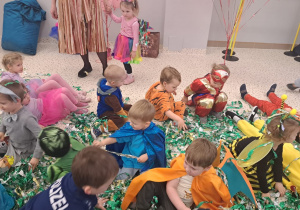 "Czas na bal!" - Walentynkowy Bal Karnawałowy, grupa IX