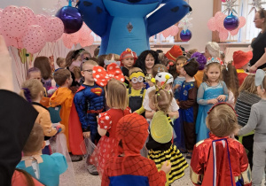 "Czas na bal!" - Walentynkowy Bal Karnawałowy, grupa IX