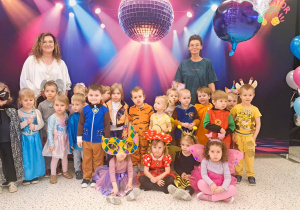 "Czas na bal!" - Walentynkowy Bal Karnawałowy, grupa IX