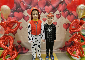 Maski, stroje i korony – dziś karnawał wymarzony … walentynkowo-karnawałowy bal – Grupa X .