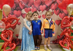 Maski, stroje i korony – dziś karnawał wymarzony … walentynkowo-karnawałowy bal – Grupa X .