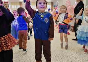 Maski, stroje i korony – dziś karnawał wymarzony … walentynkowo-karnawałowy bal – Grupa X .