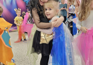 Maski, stroje i korony – dziś karnawał wymarzony … walentynkowo-karnawałowy bal – Grupa X .