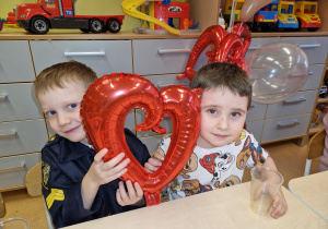 Maski, stroje i korony – dziś karnawał wymarzony … walentynkowo-karnawałowy bal – Grupa X .