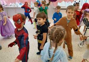 Bal karnawałowo – walentynkowy w grupie V.