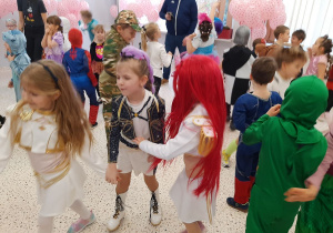 Bal karnawałowo – walentynkowy w grupie V.