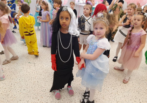 Bal karnawałowo – walentynkowy w grupie V.