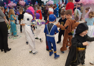 Bal karnawałowo – walentynkowy w grupie V.