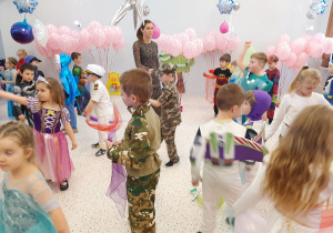 Bal karnawałowo – walentynkowy w grupie V.