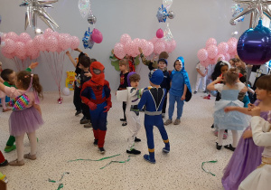 Bal karnawałowo – walentynkowy w grupie V.