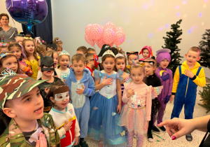 "Roztańczony karnawał" - bal w gr. XI