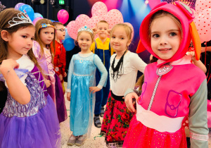 "Roztańczony karnawał" - bal w gr. XI