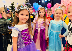 "Roztańczony karnawał" - bal w gr. XI