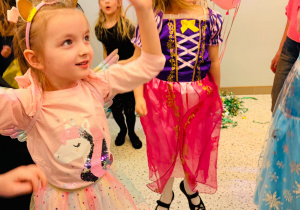 "Roztańczony karnawał" - bal w gr. XI