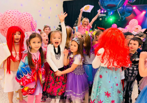 "Roztańczony karnawał" - bal w gr. XI