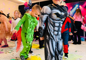 "Roztańczony karnawał" - bal w gr. XI