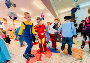 "Roztańczony karnawał" - bal w gr. XI