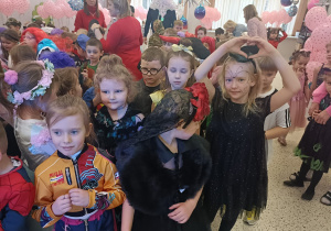 „Magiczny Bal Karnawałowo – Walentynkowy w Grupie IV”