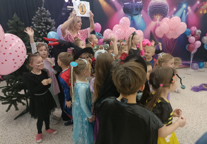 „Magiczny Bal Karnawałowo – Walentynkowy w Grupie IV”