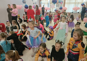 „Magiczny Bal Karnawałowo – Walentynkowy w Grupie IV”