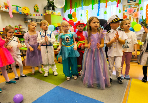 "Niech żyje bal!"- walentynkowy bal karnawałowy w gr. XII