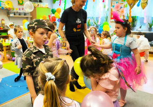 "Niech żyje bal!"- walentynkowy bal karnawałowy w gr. XII