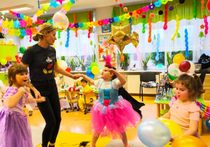 "Niech żyje bal!"- walentynkowy bal karnawałowy w gr. XII