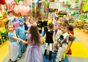 "Niech żyje bal!"- walentynkowy bal karnawałowy w gr. XII