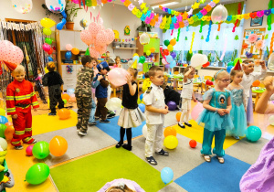 "Niech żyje bal!"- walentynkowy bal karnawałowy w gr. XII