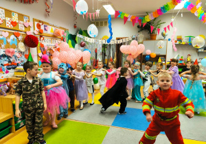 "Niech żyje bal!"- walentynkowy bal karnawałowy w gr. XII