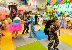 "Niech żyje bal!"- walentynkowy bal karnawałowy w gr. XII