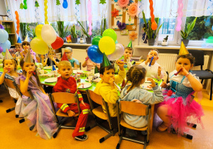 "Niech żyje bal!"- walentynkowy bal karnawałowy w gr. XII