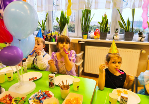 "Niech żyje bal!"- walentynkowy bal karnawałowy w gr. XII