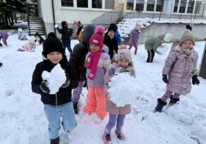 „Zima pełna magii” – projekt edukacyjny w gr. IV