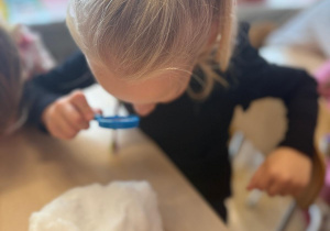 „Zima pełna magii” – projekt edukacyjny w gr. IV