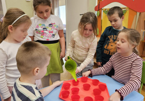 „Zima pełna magii” – projekt edukacyjny w gr. IV - ciąg dalszy