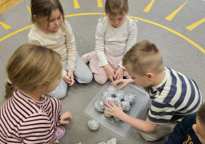 „Zima pełna magii” – projekt edukacyjny w gr. IV - ciąg dalszy